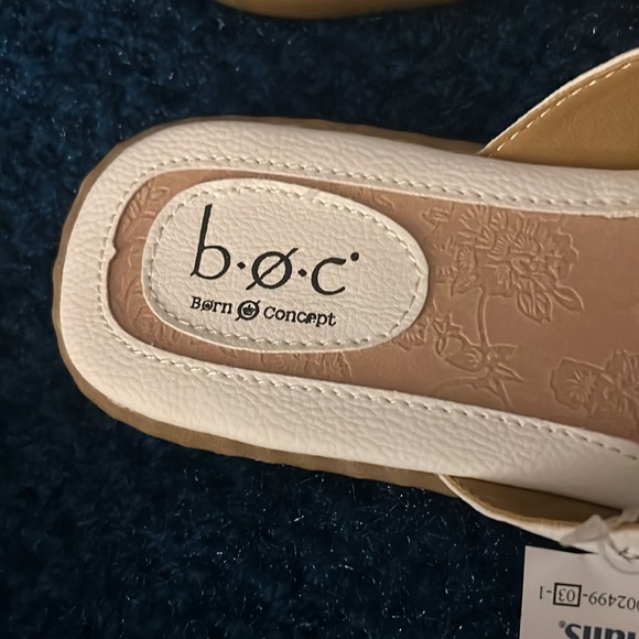 B.o.c. Born concepts slip on sandals size 8 - Picture 2 of 5